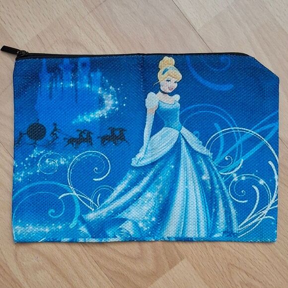 Cinderella Themed Toiletry Makeup Canvas Bag - Picture 2 of 6